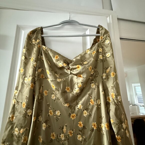 Park & Fifth Galliano Dress Olive Floral - Picture 3 of 3